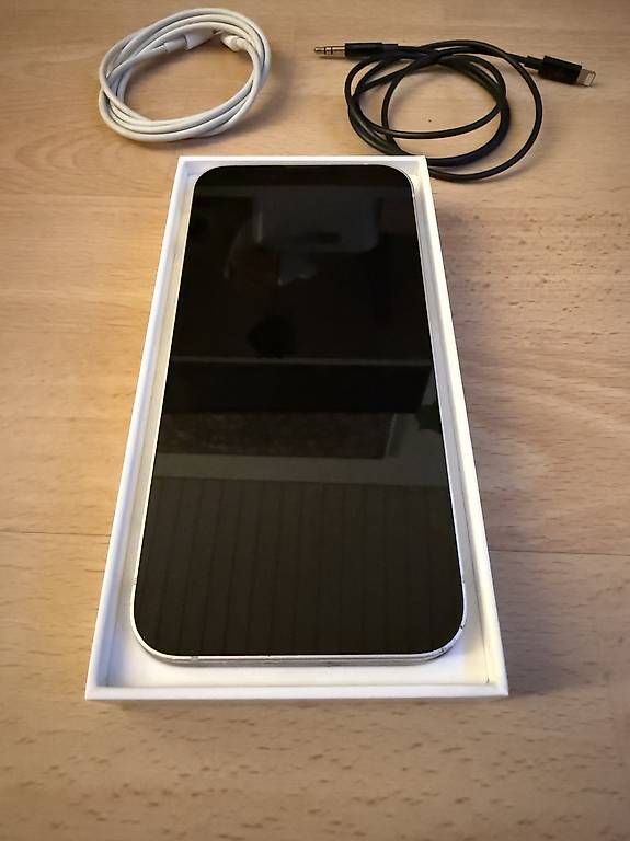 Apple Handys / Smartphones: iPhone 13 weiss 128GB – Gebraucht aus Möriken AG von sar_7swd 1