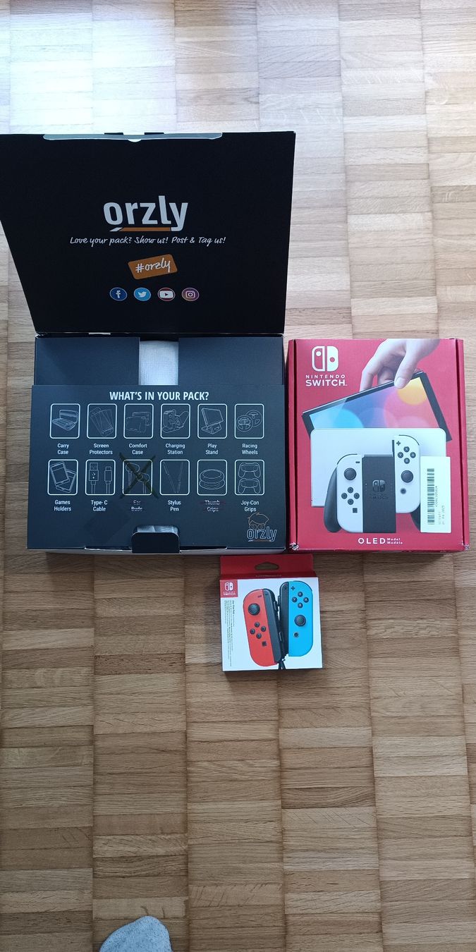 Nintendo Console: Nintendo Switch OLED + 256 GB MicroSD + Schutz + Zubehör – Usato da Schinznach Bad venduto da Zaaiko 1
