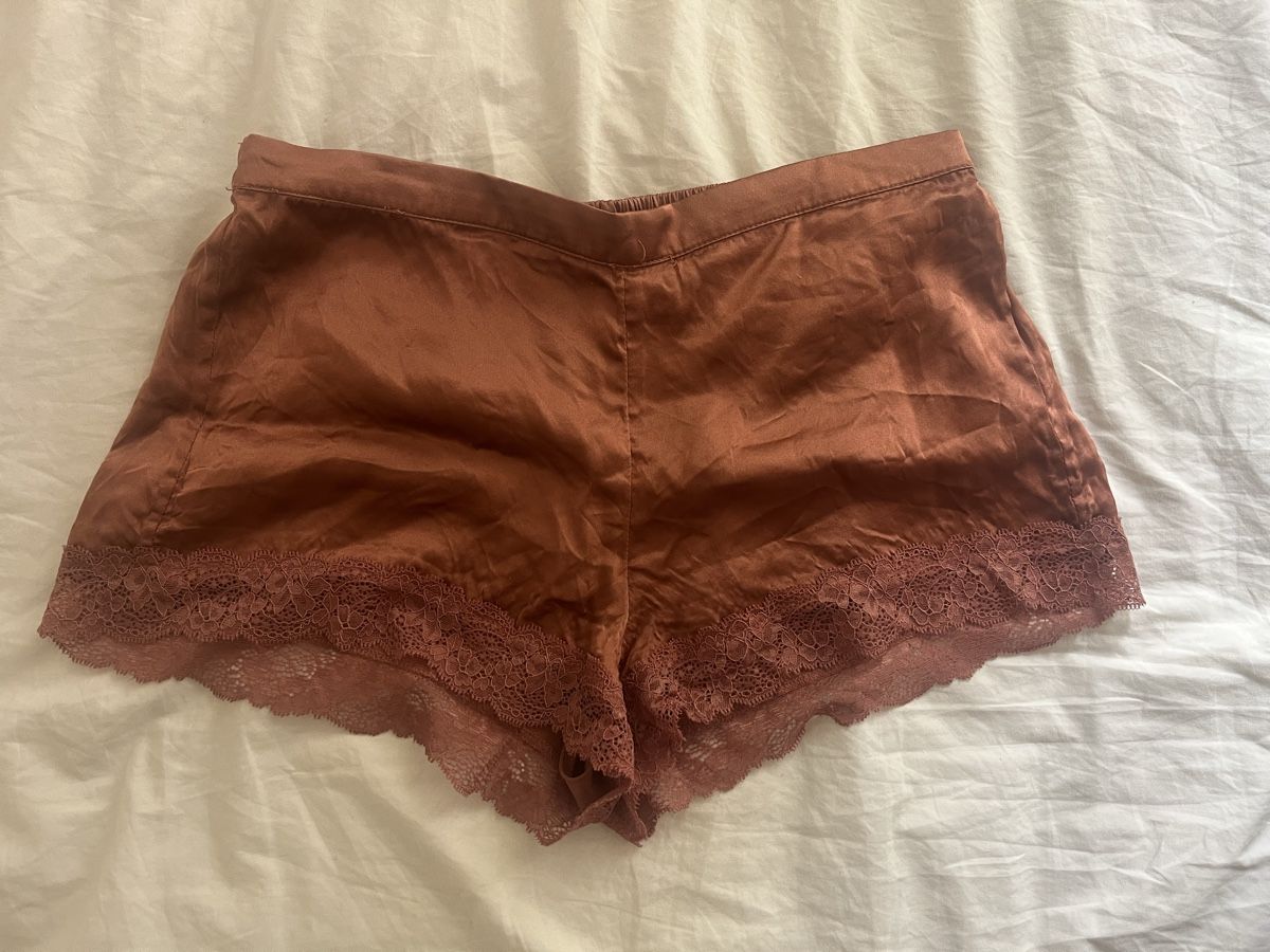 Etam Negligees & Pyjamas: Short satin – Gebraucht aus Biel/Bienne von Car_Schuss