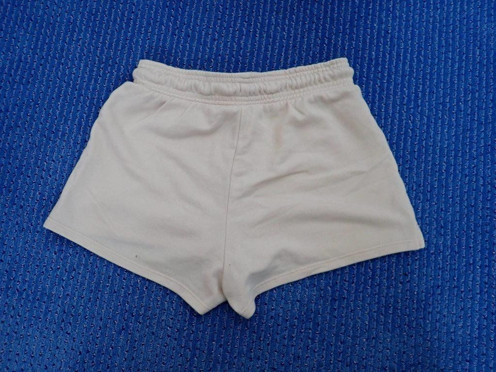 Hosen: 2 Kurze Hosen Grösse XS – Gebraucht aus Galgenen von Marc98 2