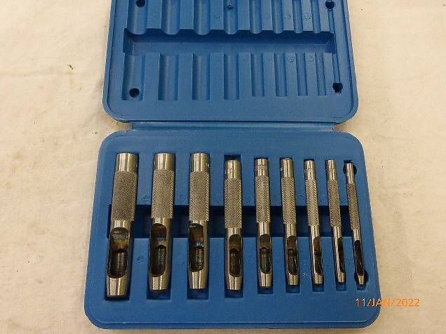 Tous les outils: Emporte-piéces en coffret bleu de 3 à 12 mm – D'occasion à vessy par alainracine