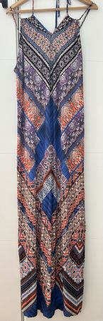 Maxikleid mit Ethno-Muster Grösse L guter Zustand