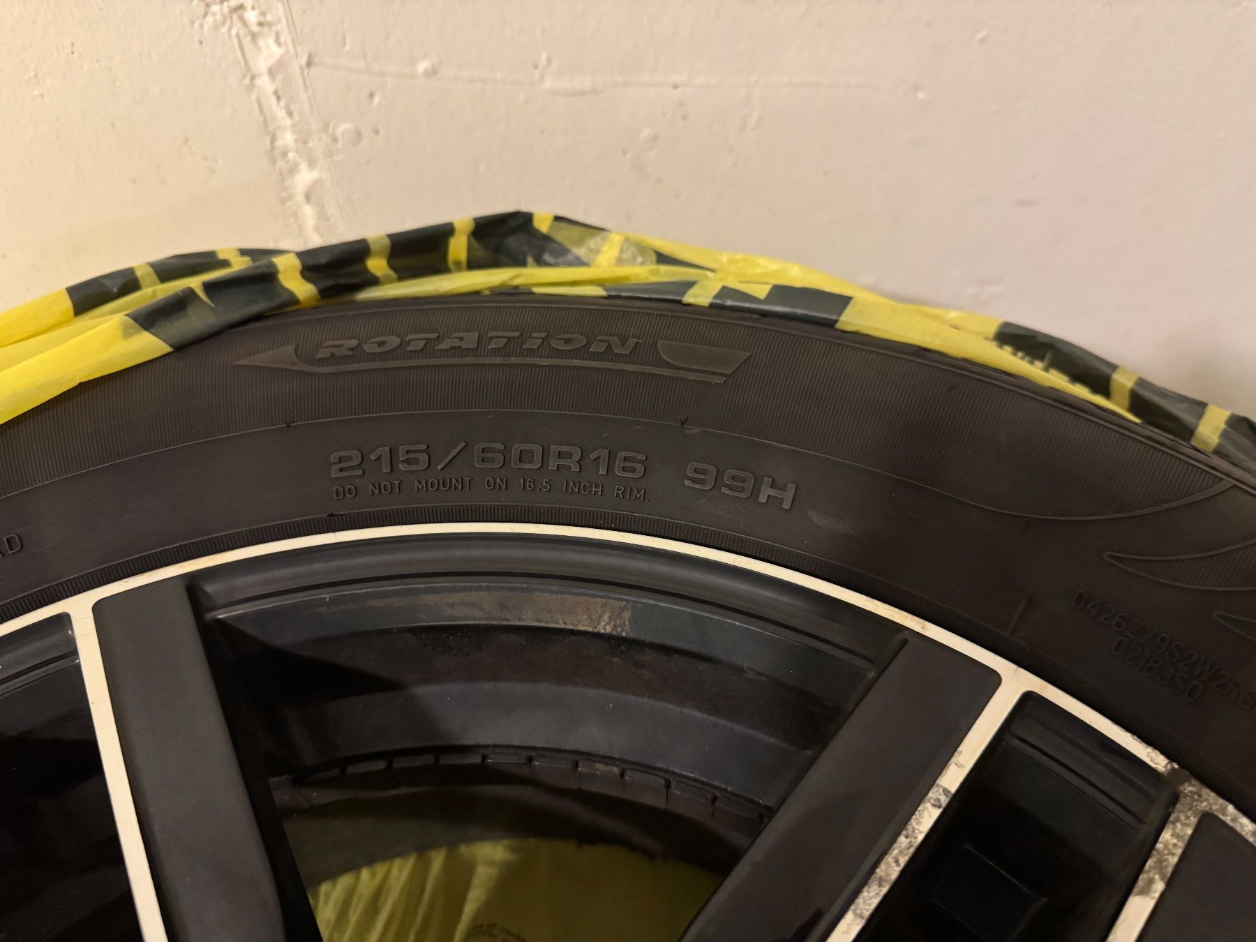 Pneumatici & Ruote complete: Winterräder 215 60 R16 – Usato da Auslikon venduto da Radolf01 4