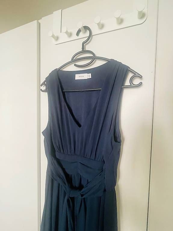Vestiti: Abendkleid Grösse 36 Marke Vila – Usato da Binningen venduto da SimoneMinimalism 1