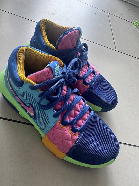 Nike Scarpe da uomo: Nike Lebron 8 Witness – Usato da Zürich venduto da anjamug 2
