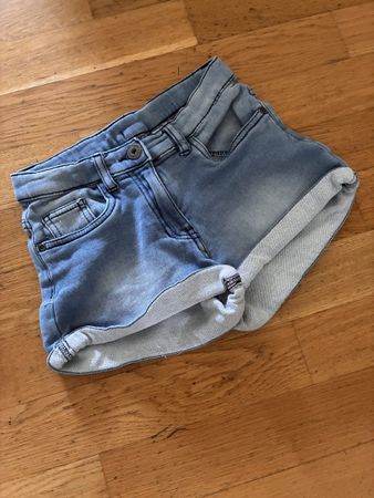 schöne Shorts Gr. 116