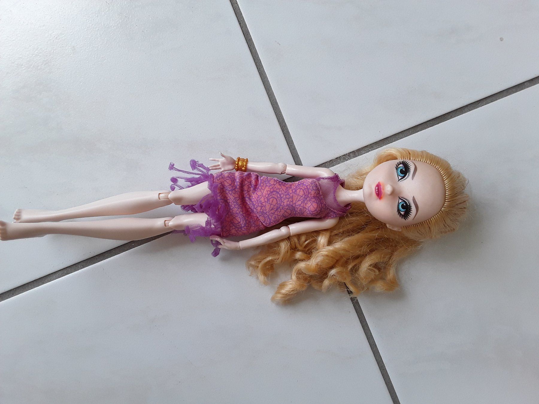 Poupées: 3 Barbie Puppen  MATTEL – D'occasion à Heimberg par Samprof 1