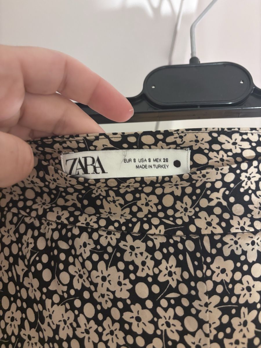 Zara Gonne: Gonna lunga a fiorellini elegante  – Nuovo (secondo la descrizione) da Zürich venduto da mat_58mf 2