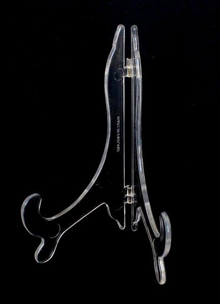 Sonstige Dekorationen & Accessoires: Tellerständer Kunststoff transparent – Gebraucht aus Schlatt TG von mavo85