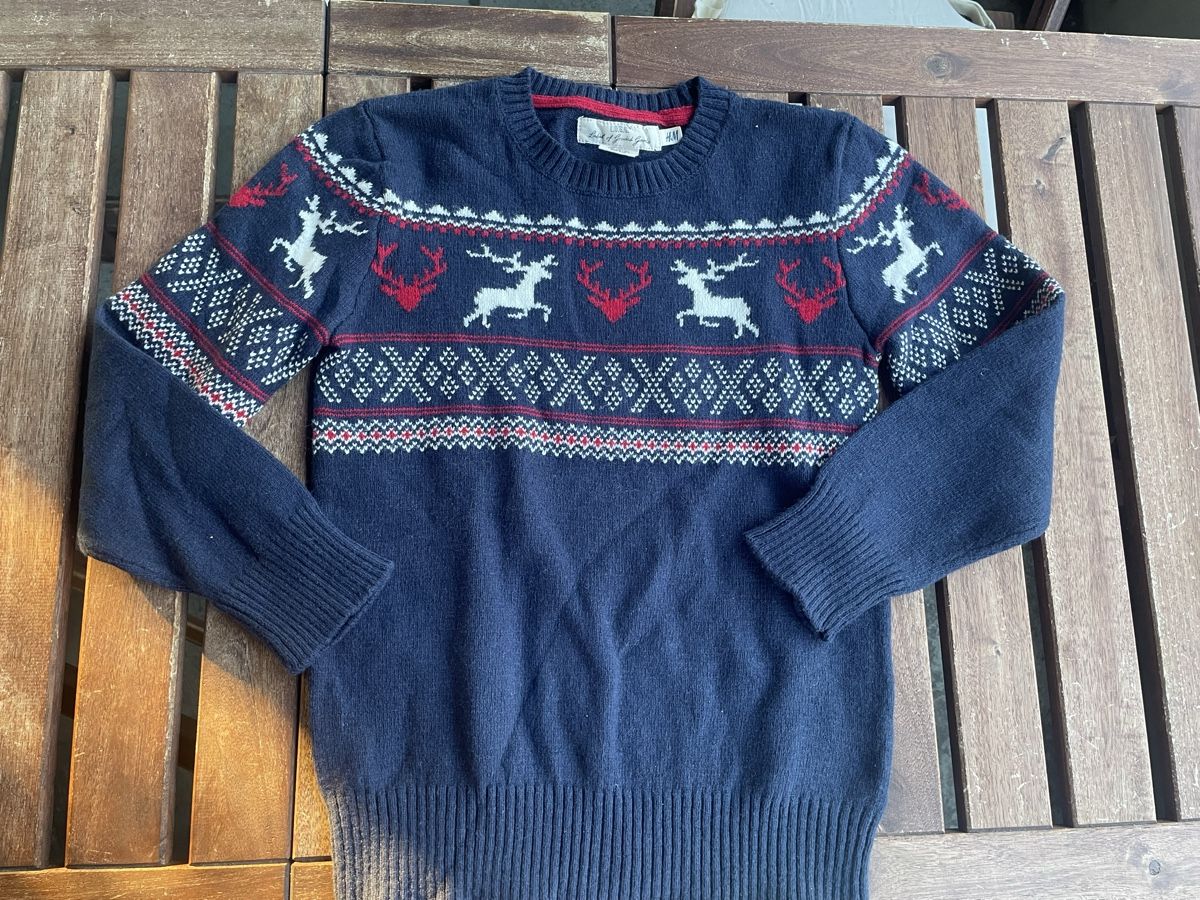 H&M Maglioni & Felpe: Strickpullover Weihnachtspulli H&M Rentier marine 134/140 – Usato da Bern venduto da brup