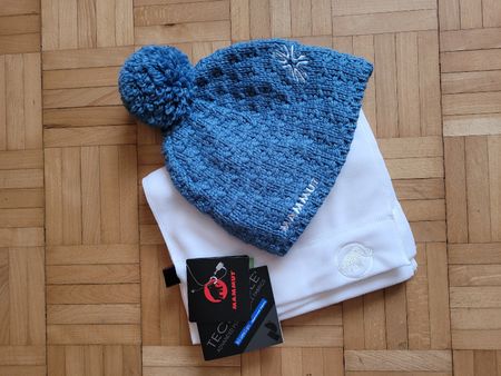 Mammut Schal weiss und Mütze hellblau, Neu mit Etikett!