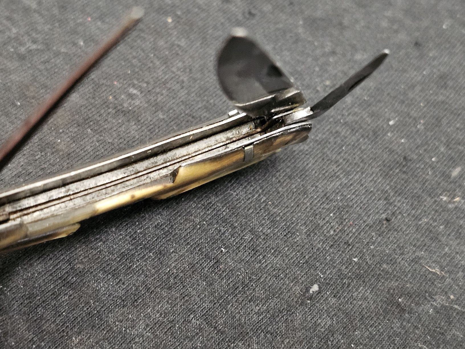 Coltelli tascabile: Antikes Taschenmesser, Feuerstahl Messer einzigartig – Usato da Wolfertswil venduto da Antiko 5