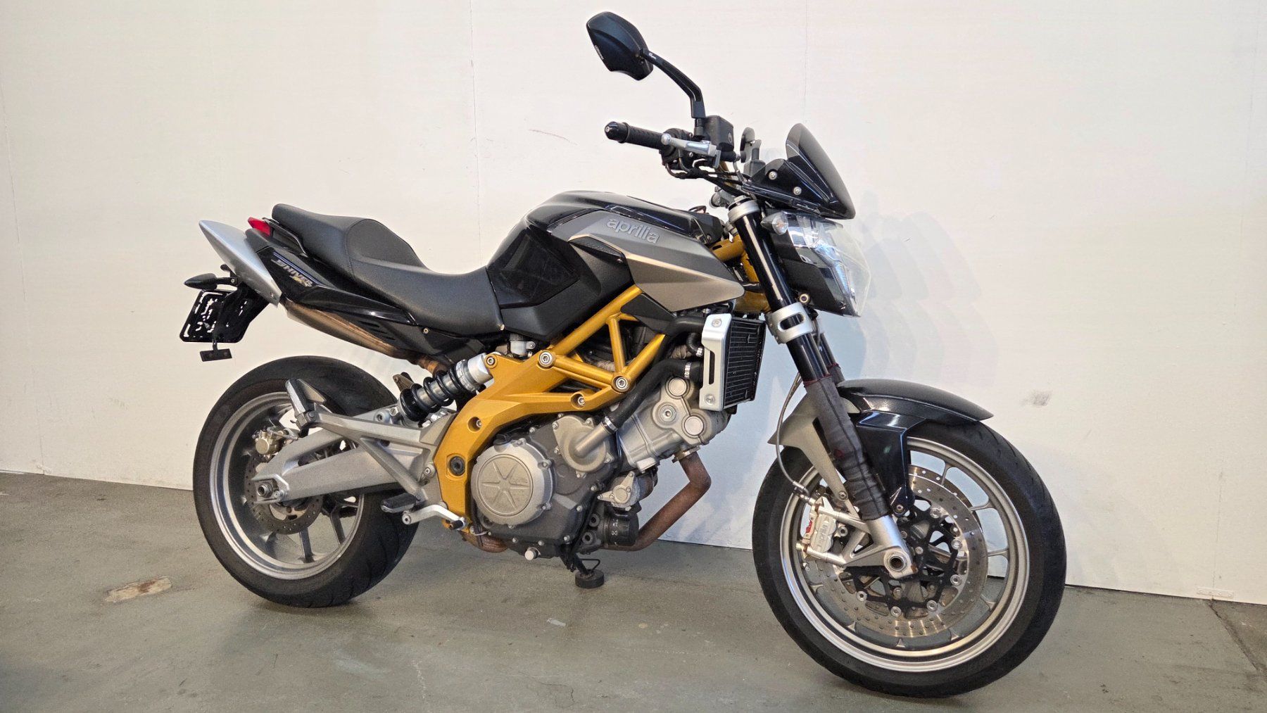 Aprilia Strada: Aprilia SL 750 Shiver – Usato da Tägerschen venduto da Moto-Welt 2
