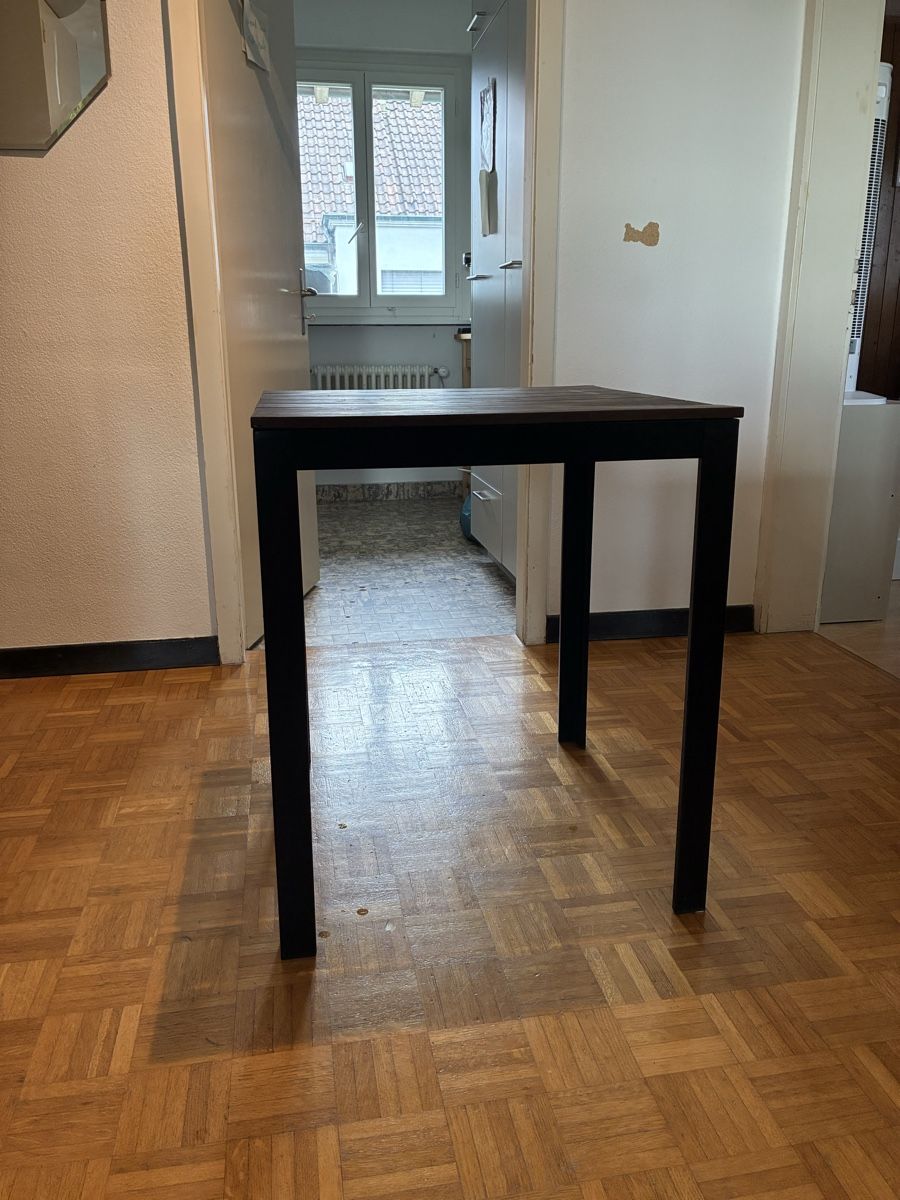 Tavoli: Balkontisch – Usato da Zug venduto da hec_59j7 1