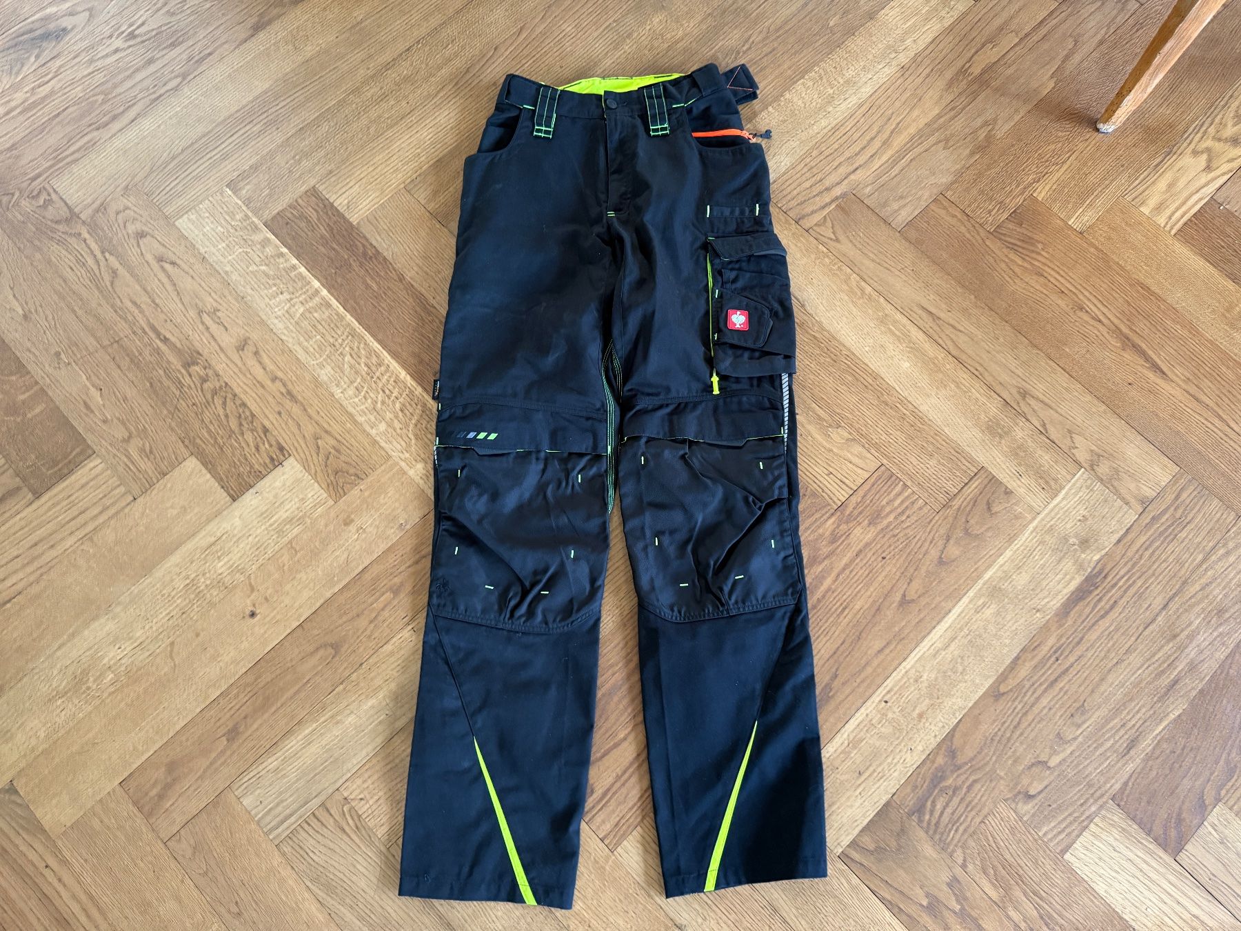 Engelbert Strauss Pantaloni: Engelbert Strauss Hose Größe 48 L 94 schwarz Motion – Nuovo (secondo la descrizione) da Ennetbaden venduto da mapa05