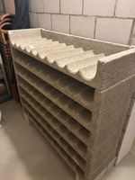 Weinregal aus Beton Stein
