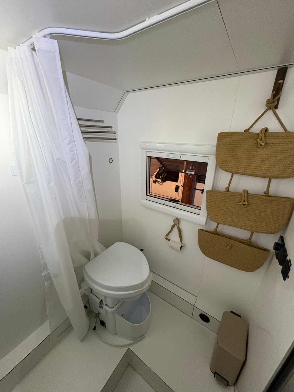 Valises de voyage: Wohnkoffer aus ex-Armee-Box. Extrem stabil. – D'occasion à Glis par MikeR05 8