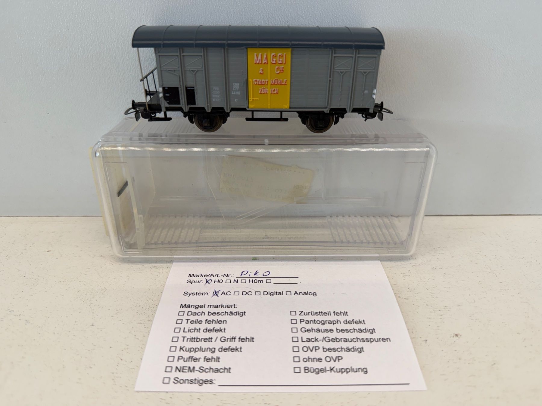 Piko Modelleisenbahnen: Piko K2 gedeckter Güterwagen Maggi – Gebraucht aus Büsserach von ModellbahnDepot 8