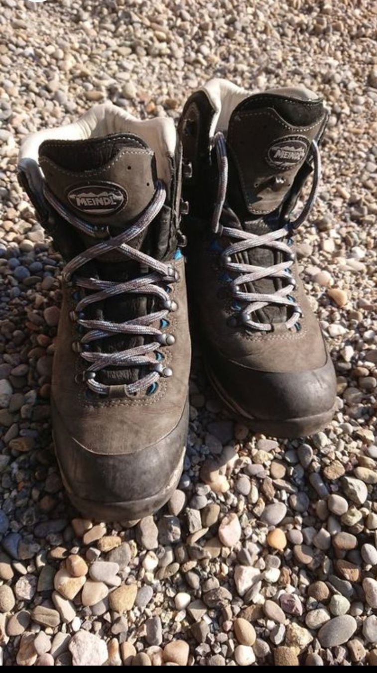 Meindl Scarpe da uomo: Chaussures randonnée taille 8 / 42 Meindl. – Usato da Léchelles venduto da Antichar 1