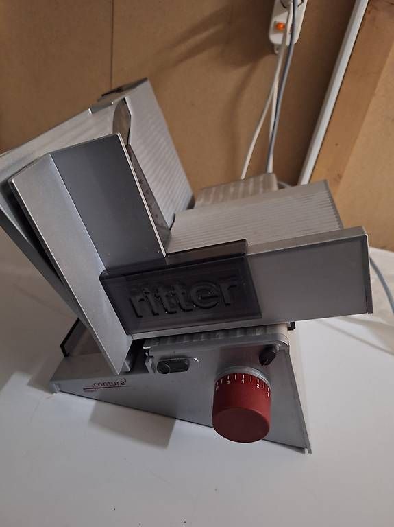 Elettrodomestici da cucina: Affettatrice marca Ritter come nuova – Usato da Riva San Vitale venduto da P.butti 2