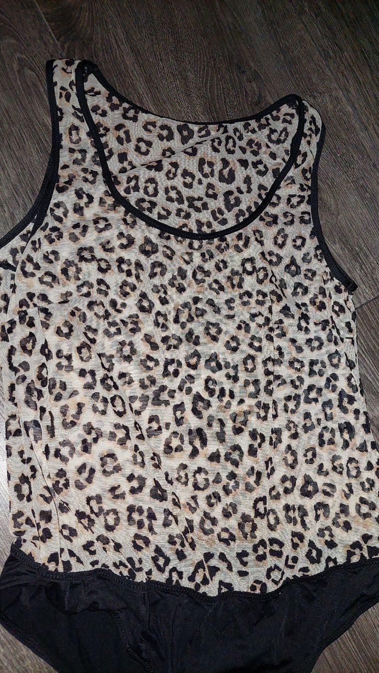 Altra biancheria intima: Stylischer Leo-Body Gr. M – Usato da Gwatt (Thun) venduto da Letzte-Chance-III 1