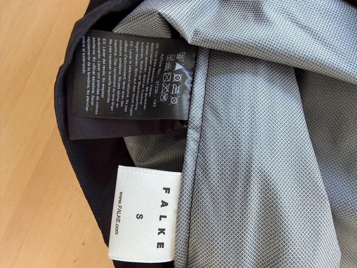 Falke Giacche: Falke Windjacke Damen S – Nuovo (secondo la descrizione) da Ennetbaden venduto da b617 3