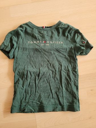 T-Shirt Tommy Hilfiger gr. 110