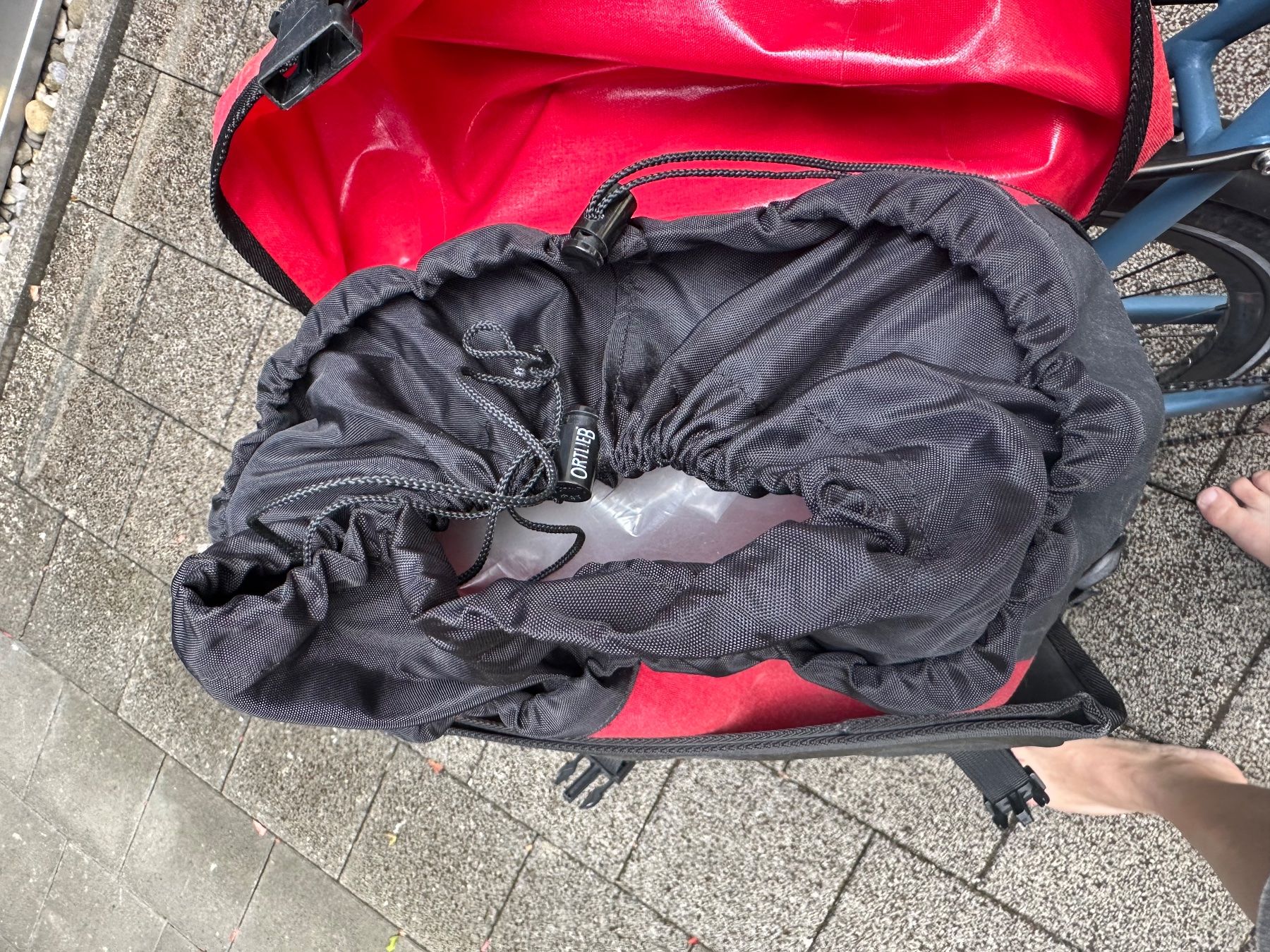 Ortlieb Sacs: Fahrradtasche ORTLIEB rot schwarz – D'occasion à Gerlafingen par Mapaho 3