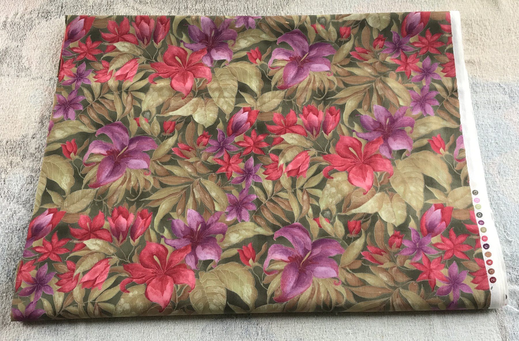 Tessuti: STOFF CA.260X115CM NEU – Nuovo (secondo la descrizione) da Ostermundigen venduto da wini63