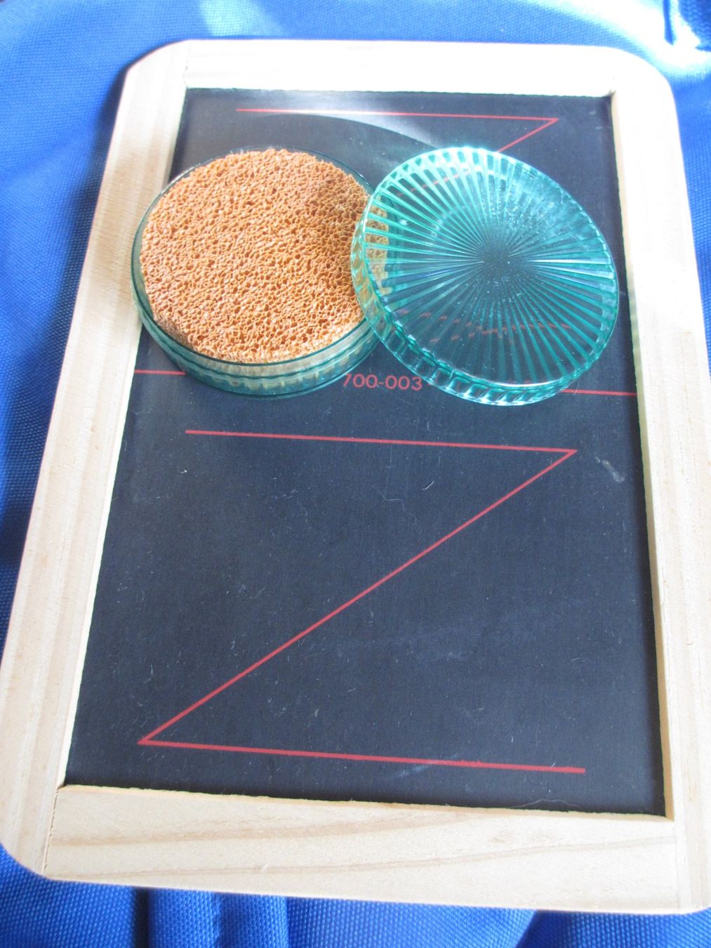 Giochi: Kleine Schiefertafel mit Schwamm – Usato da Herisau venduto da fan_h9qj