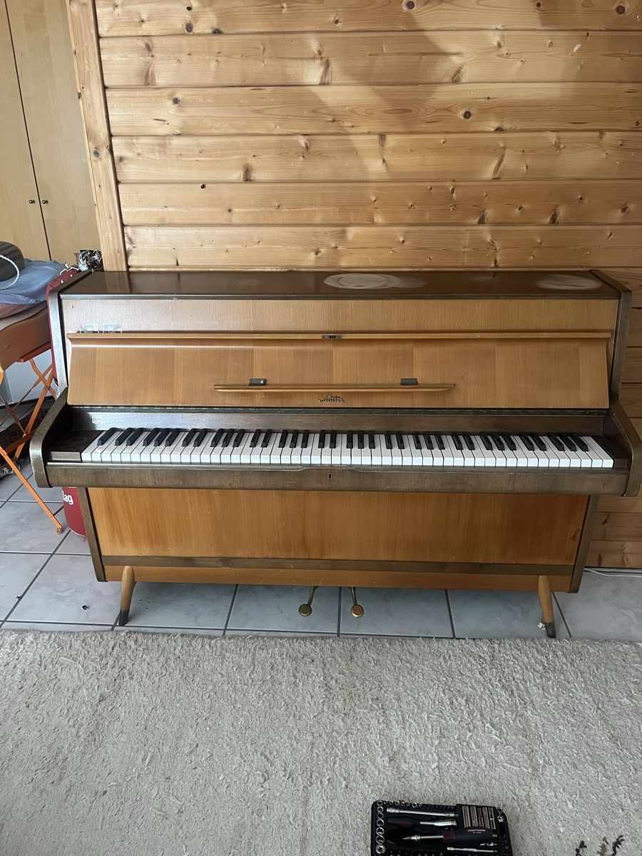 Instruments de musique: Sauter Klavier 1958 – D'occasion à Seengen par HZE51