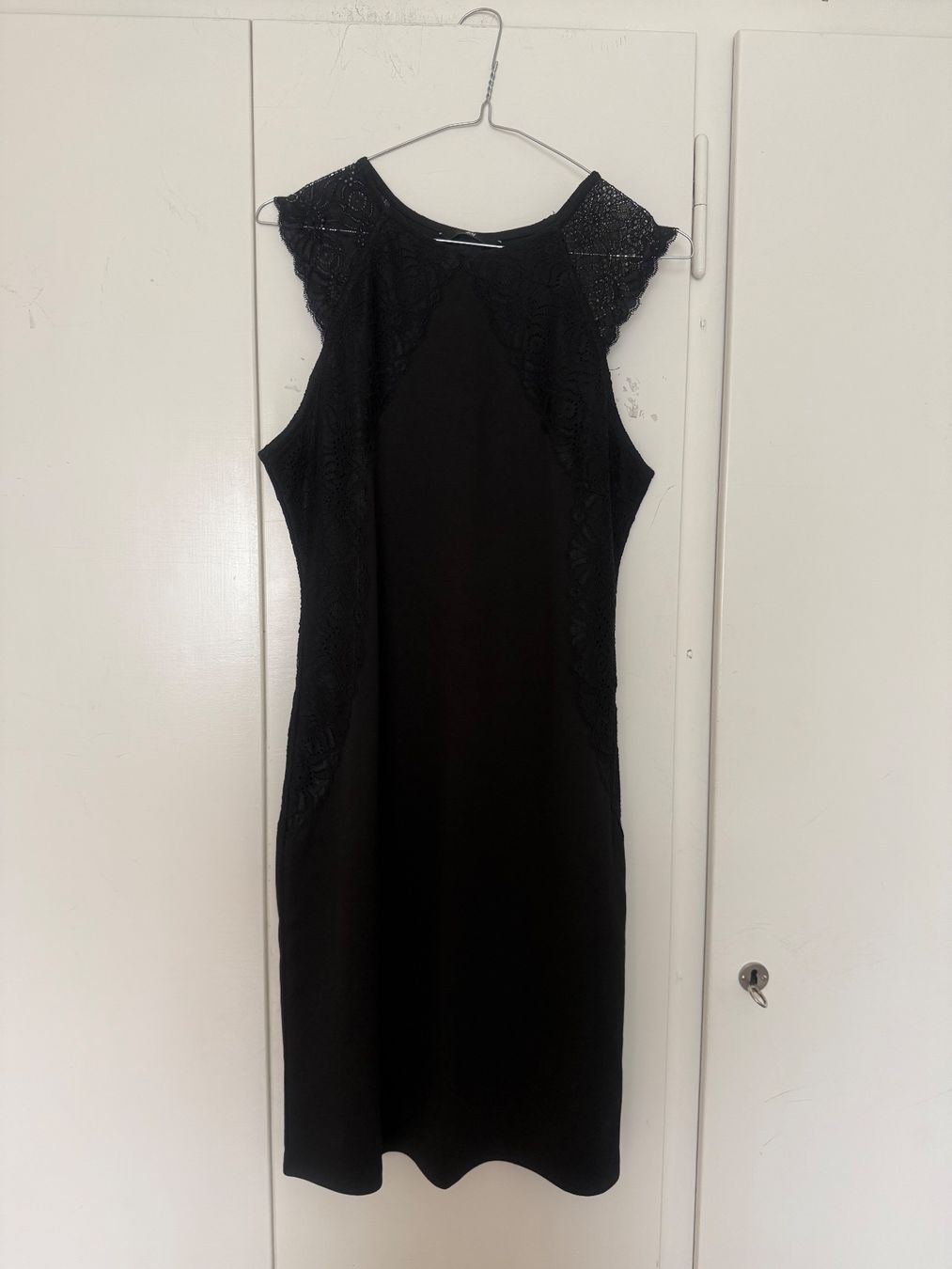 H&M Vestiti: Schicker,  schwarzer Kleid mit Spitze, L Neu – Nuovo (secondo la descrizione) da Zürich venduto da Herbion1 1