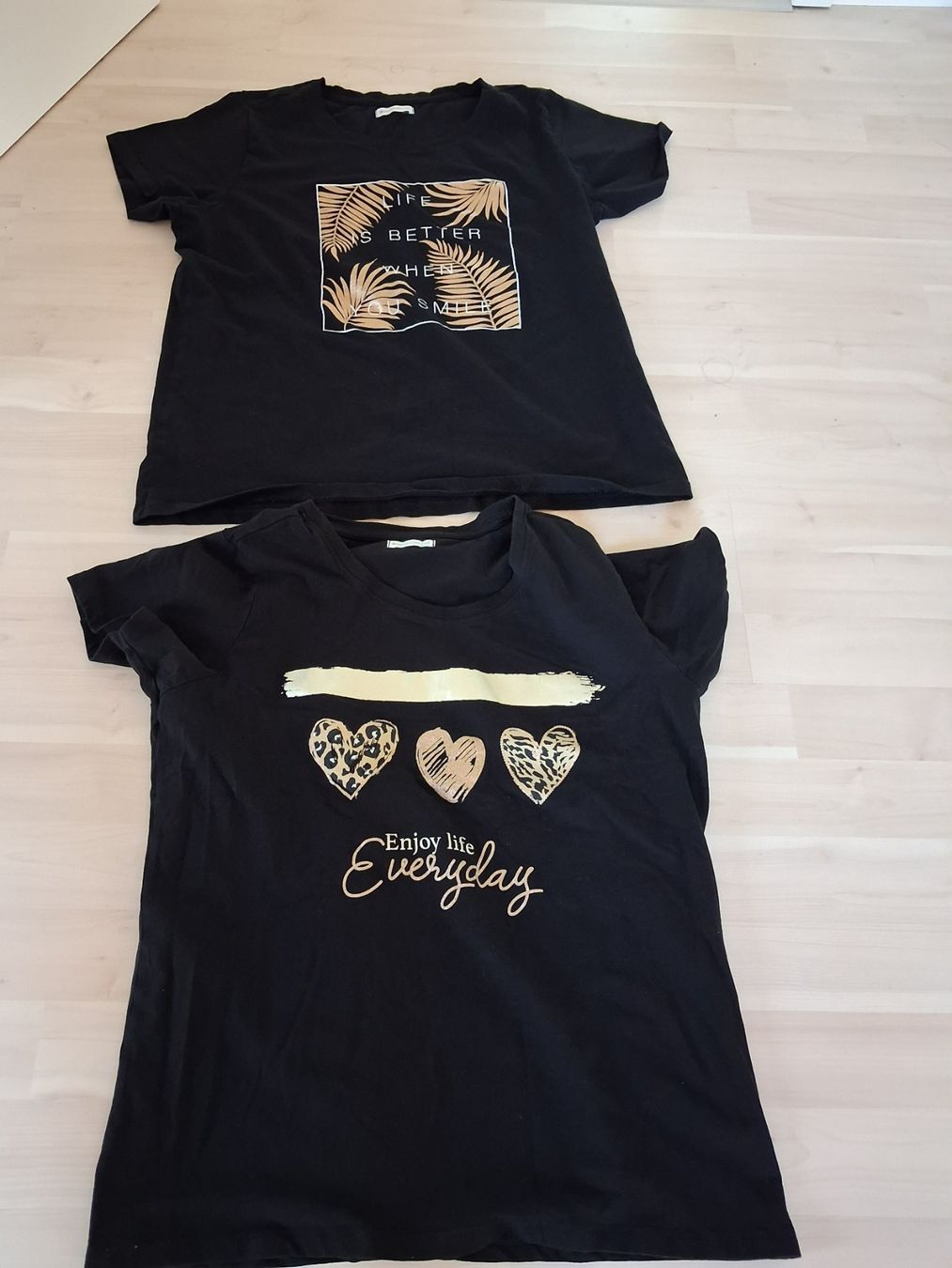 T-shirts: 2 T SHIRT M SCHWARZ – Neuf (Voir description) à langnau par Santos1411