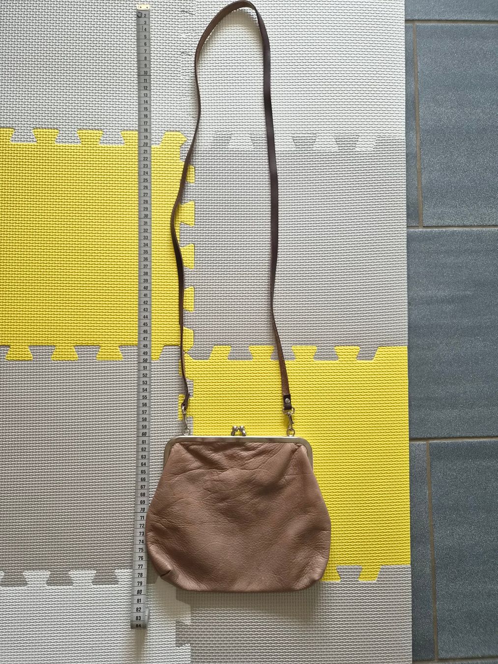 Sacs femmes: Hellbraune Ledertasche von Cellarrich – D'occasion à Belp par fra_5rn7