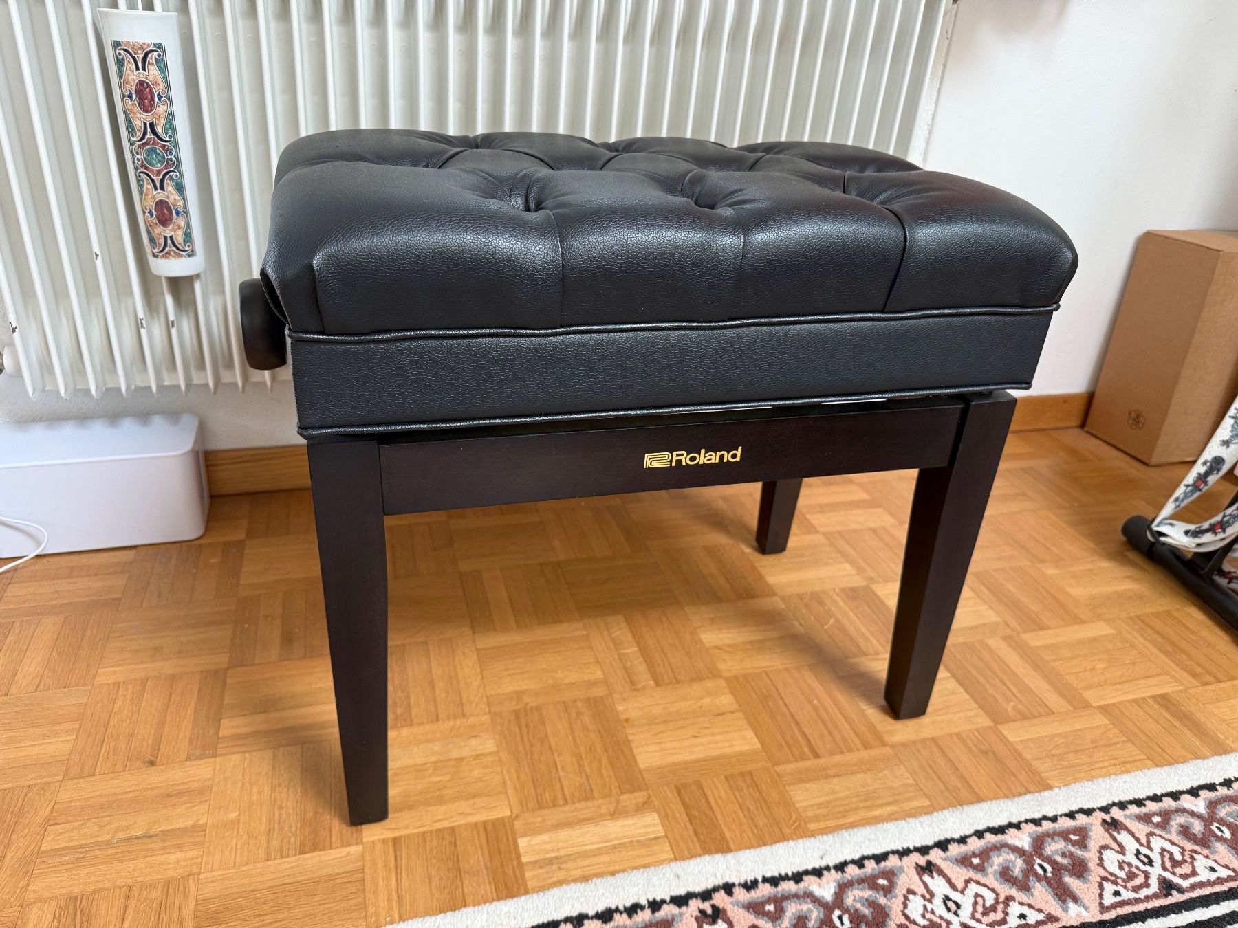 Sedie: Piano Stuhl – Usato da Grosshöchstetten venduto da Muvako