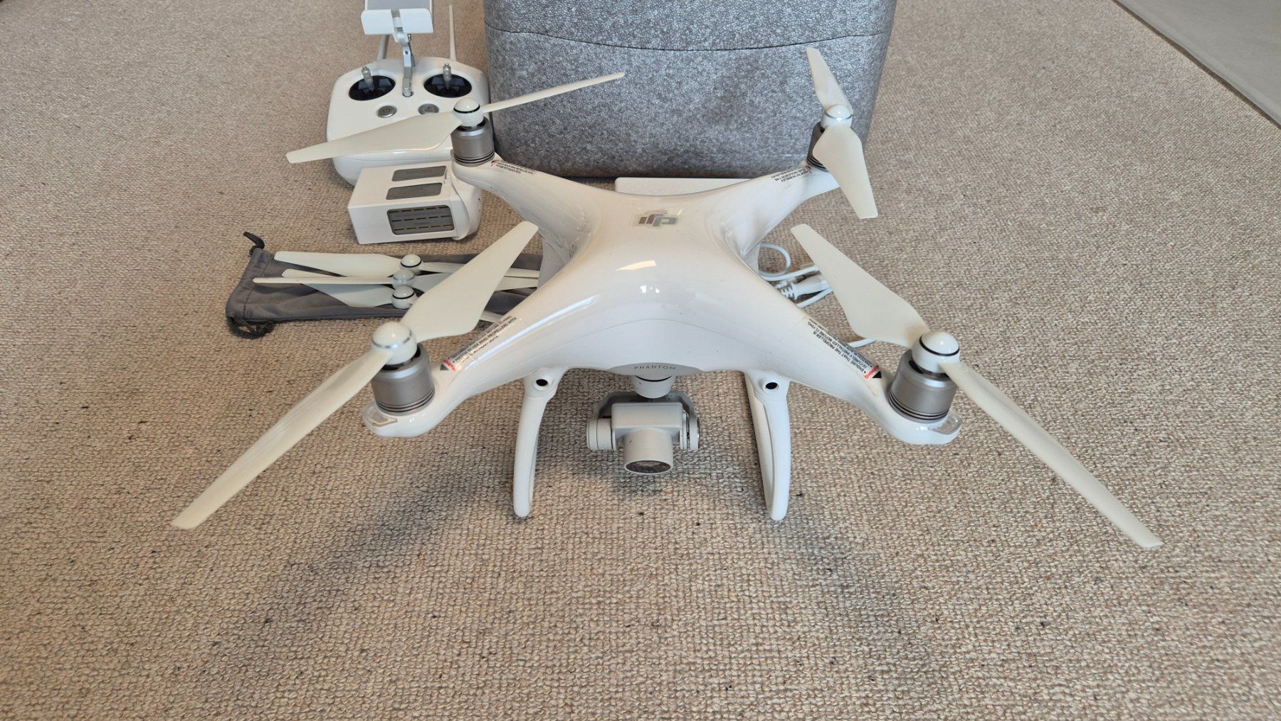 DJI RC Kits de montage: DJI Phantom 4 – D'occasion à Schneisingen par Canada104 1
