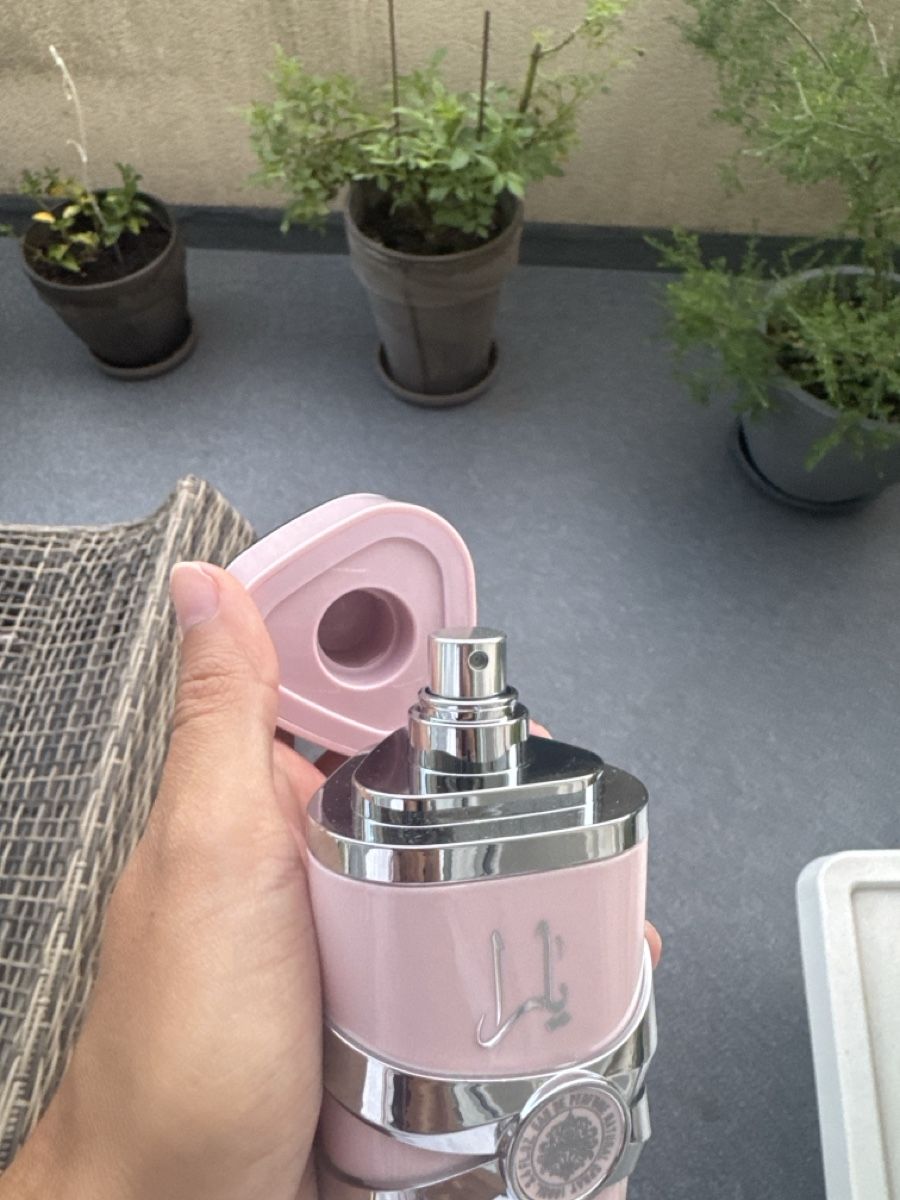 Lattafa Profumi & Eau de Toilette: parfum Yara rose de Lattafa – Usato da Lonay venduto da nei_79jc 3
