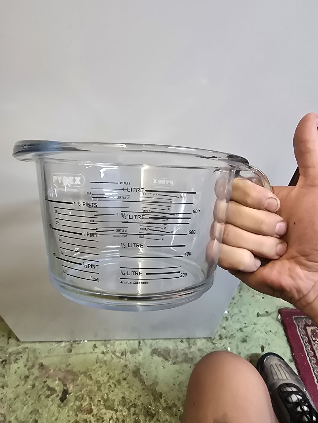 Bicchieri: Messbecher Pyrex Glas 1 Liter (T3) – Usato da Rorschach venduto da TimelessTrading
