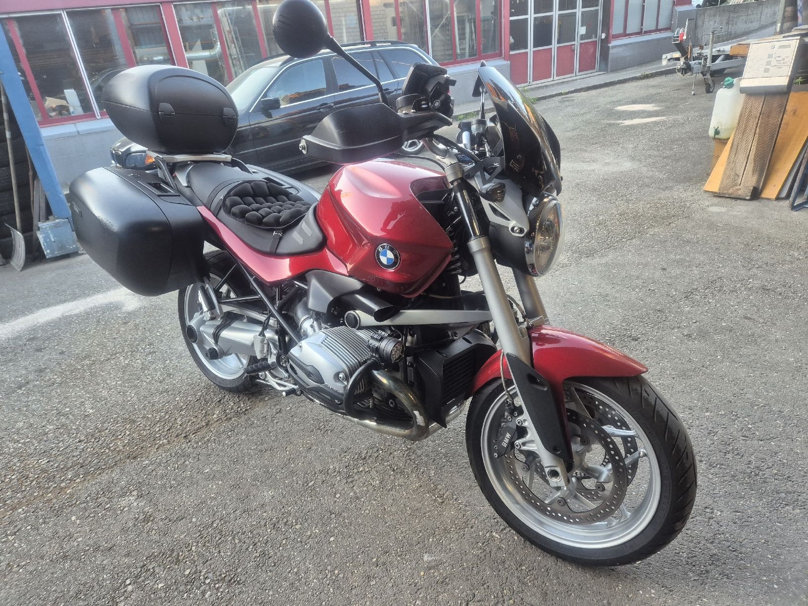 BMW Strada: BMW R 1200 R – Usato da Balsthal venduto da Rucksackschweizer