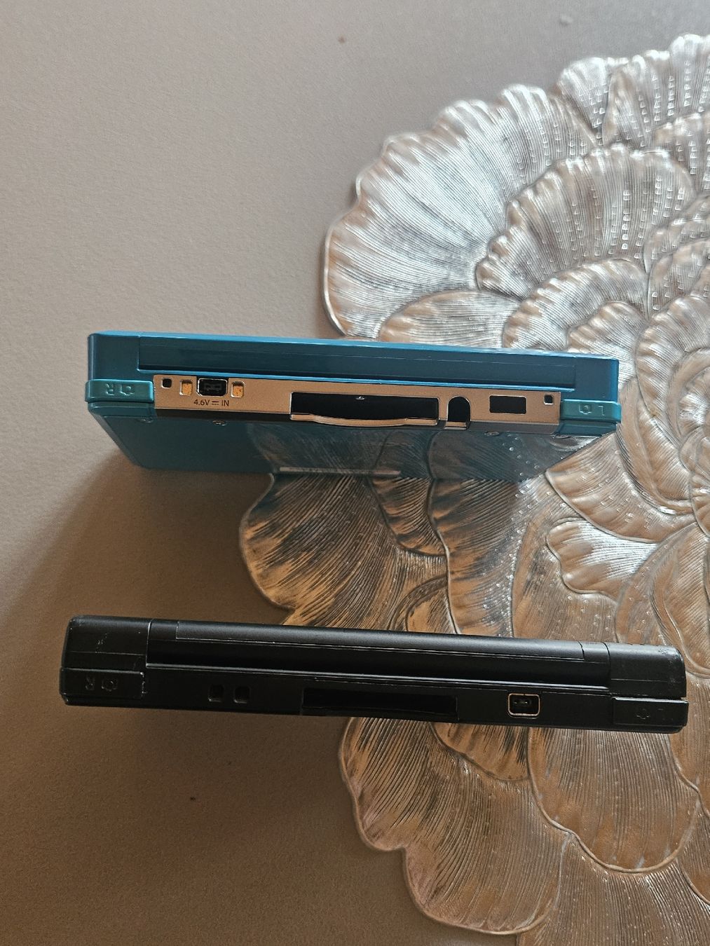 Nintendo Console: Nintendo 3DS und Nintendo DSi  – Usato da St. Gallen venduto da Cocos_Ricardo 6
