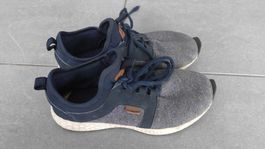 Stoff-Turnschuhe von Bench Gr 38