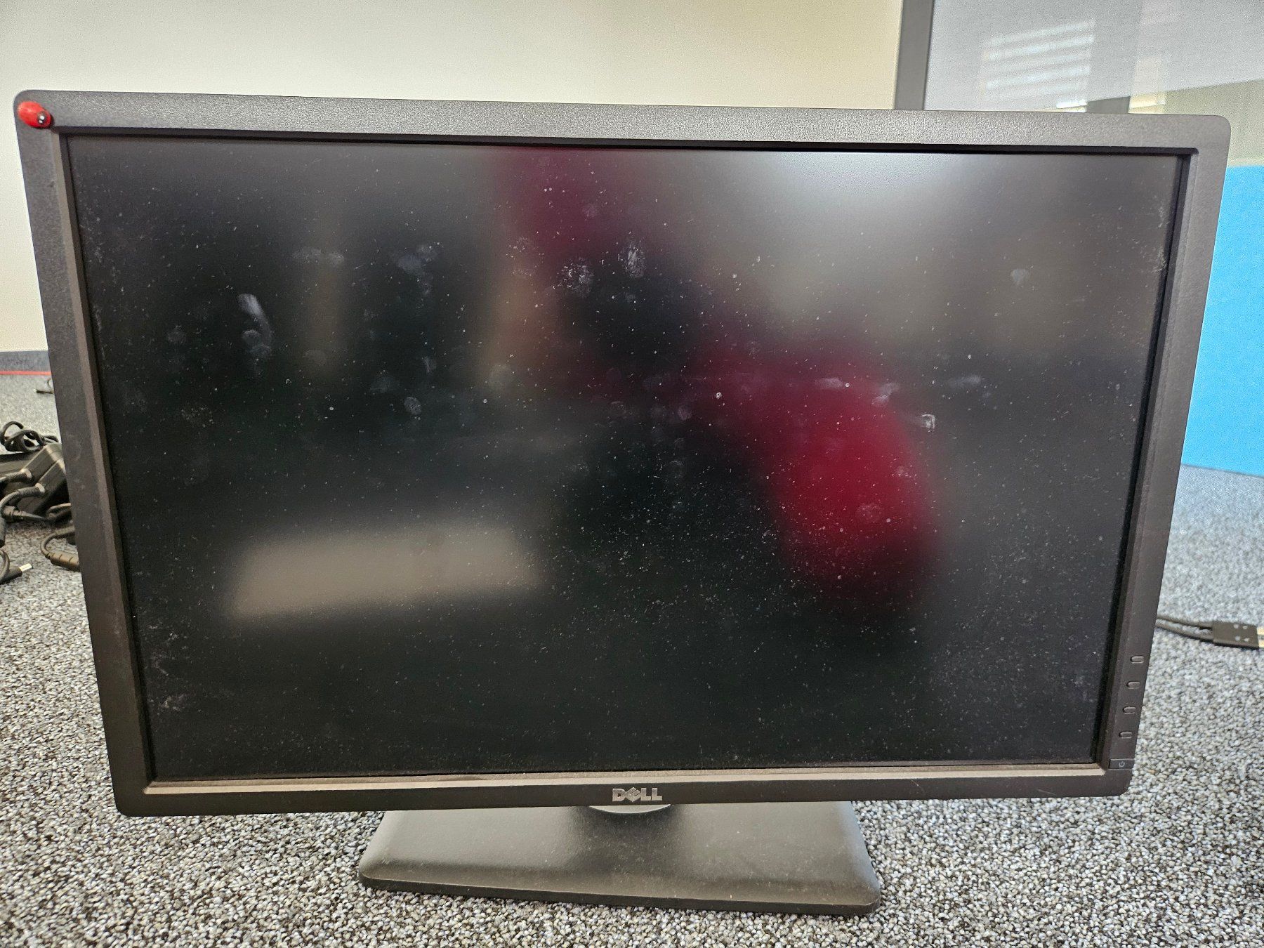 Dell Monitor: Bildschirm Dell – Usato da Rotkreuz venduto da pic_sq5j