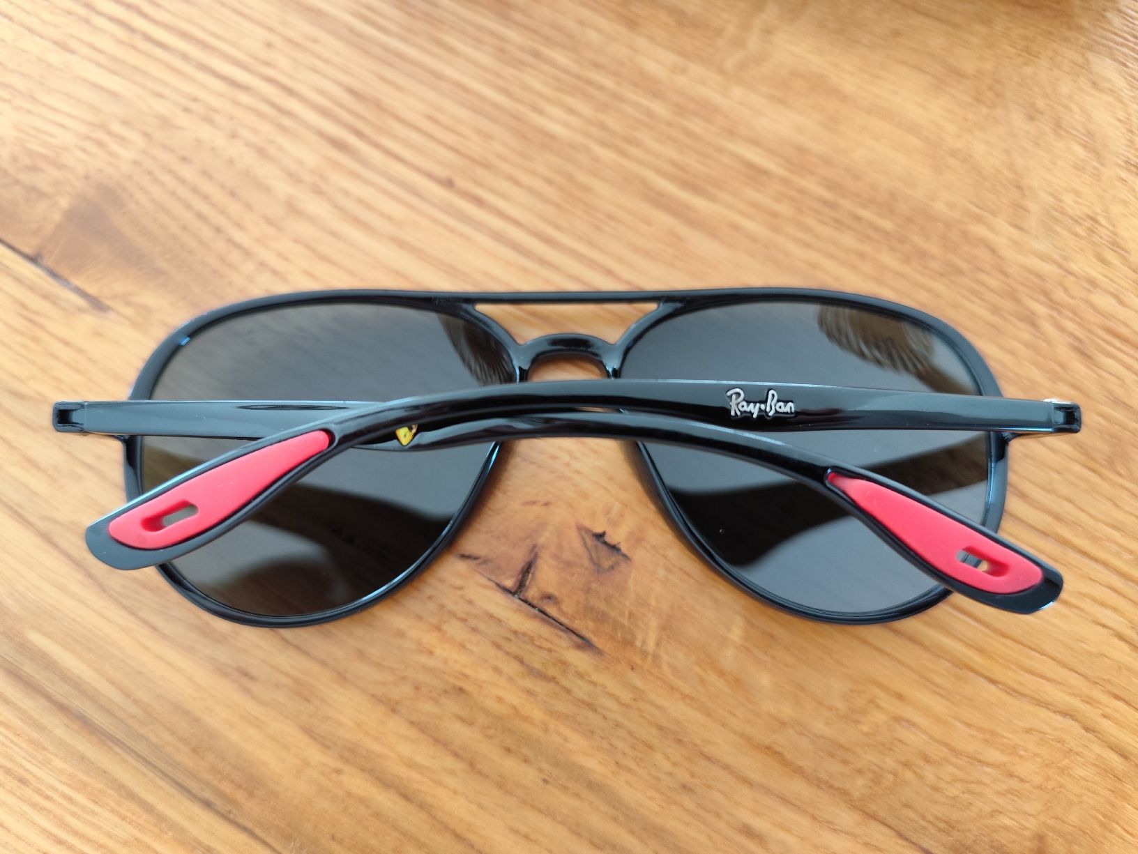 Ray-Ban Occhiali & Lenti: Sonnenbrille Ray-Ban schwarz Unisex – Usato da Diepoldsau venduto da nia_l9sp 1