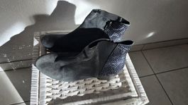 Gabor Bastia Stiefeletten aus grauem Nubukleder