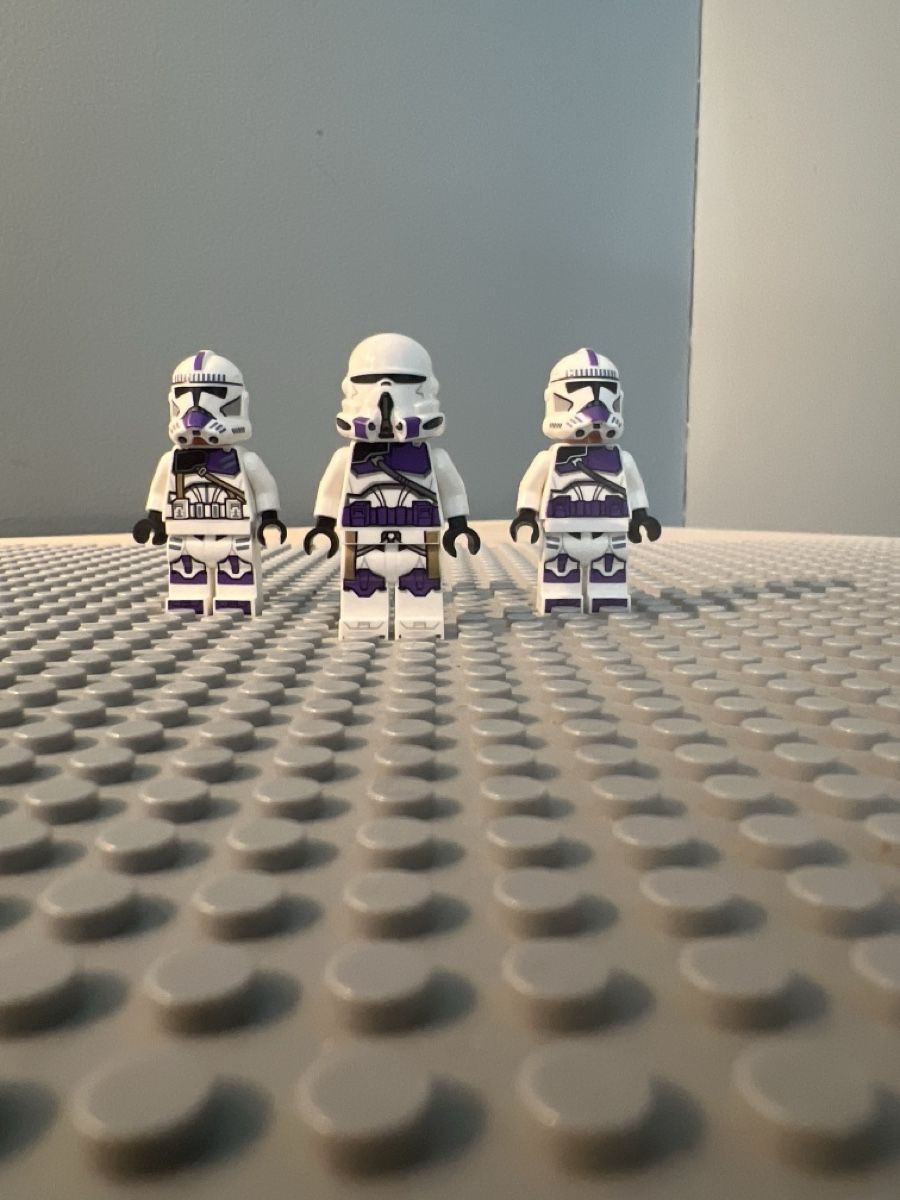 Star Wars Statuette: LEGO Star Wars 187th Legion Clone Trooper + Jedi – Usato da Zürich venduto da Quentin999 1