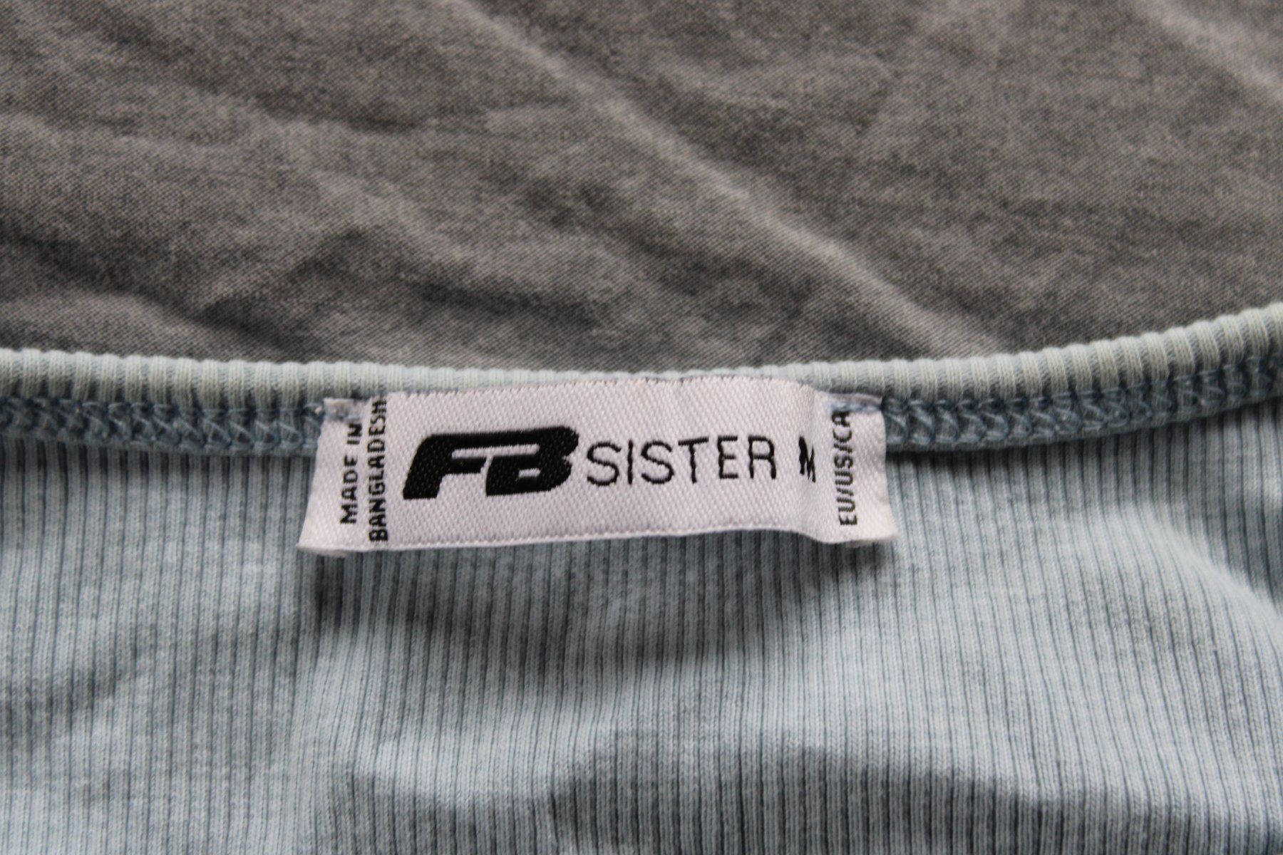 Tops: Top hellblau gerippt – D'occasion à Hombrechtikon par lehnerrr 3