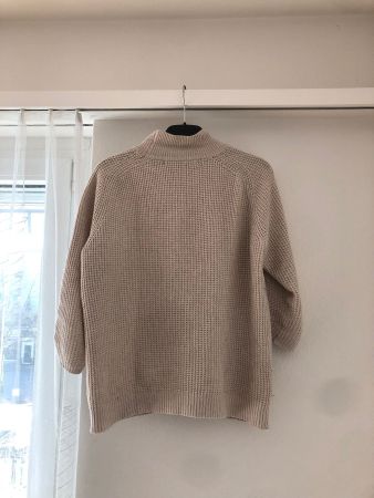 Zara Pullover