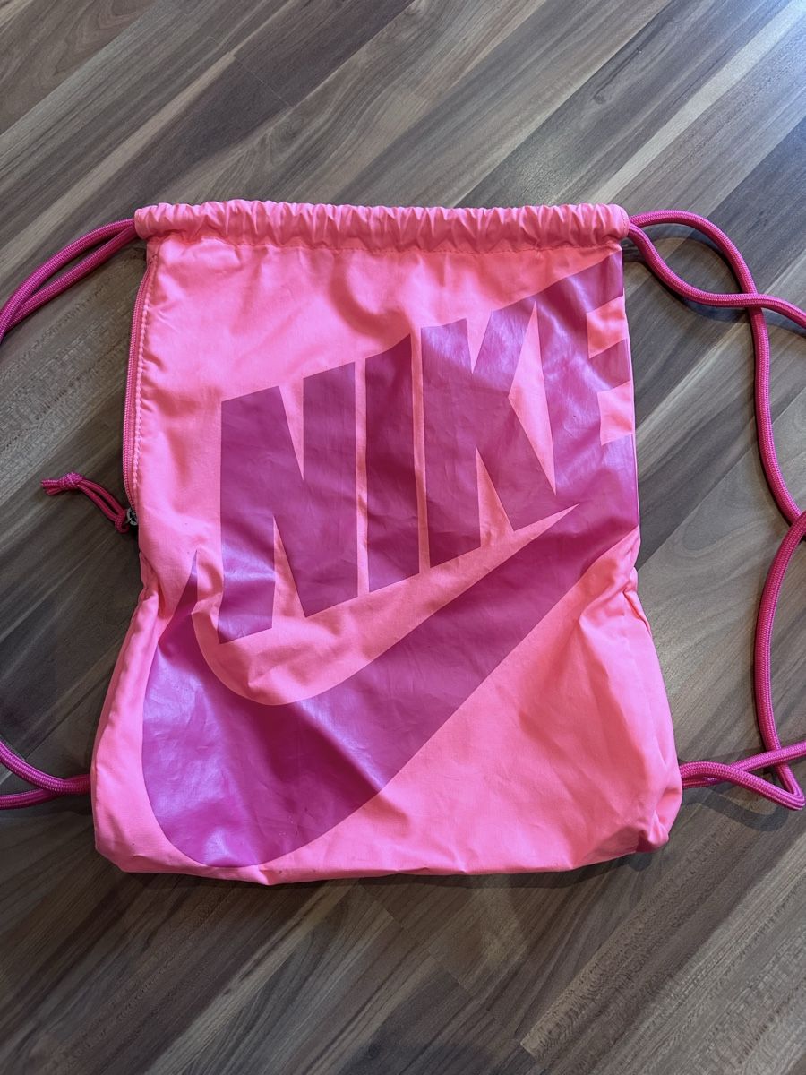 Nike Borse da donna: Nike Turnbeutel – Usato da Flumenthal venduto da pandaa1