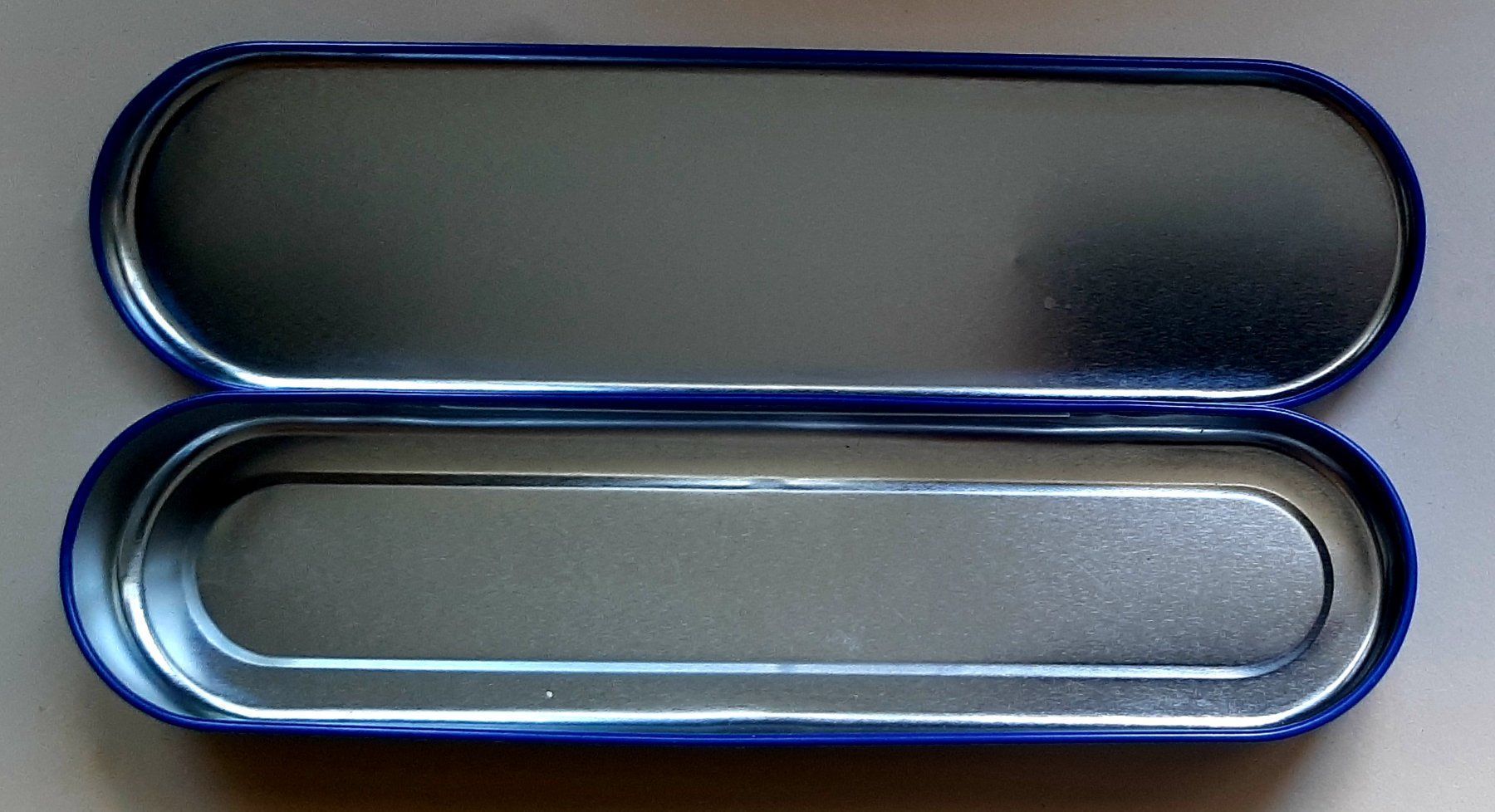 Schüler-Etuis: Plumier/trousse Fullmetal Alchemist – Gebraucht aus Montet (Glâne) von KOADA 2