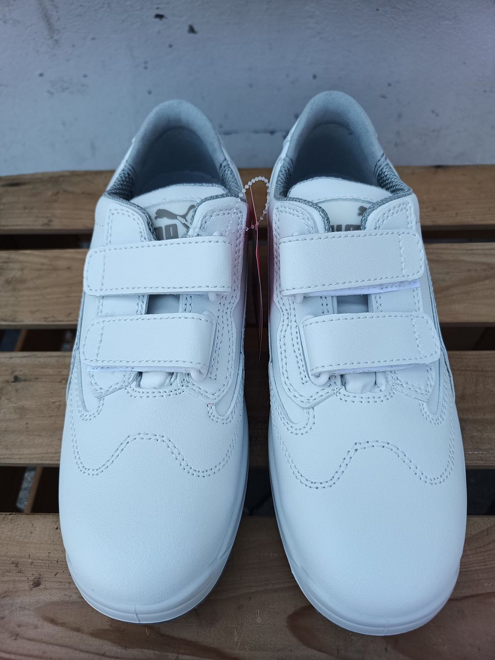 Puma Scarpe da uomo: Puma Sicherheitsschuhe S2 SRC 40 – Nuovo e nell'imballaggio originale da Oberegg venduto da A-Z.Handel.Loehrer 1